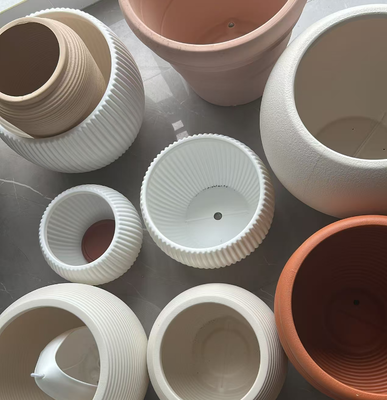 PE Coated HDPE Flower Pot with Multiple Sizes and Drainage Holes Options for Indoor and Outdoor Use